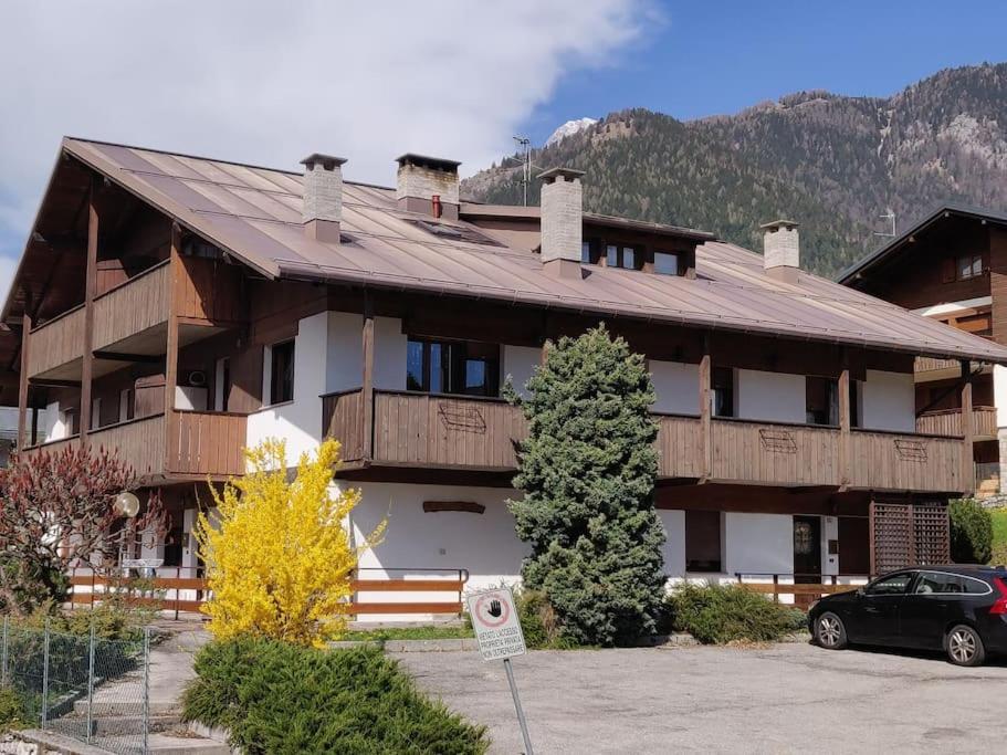 Appartamento Comodo E Curato Per Famiglie Pieve di Cadore Zewnętrze zdjęcie